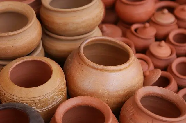 Disadvantages of Cooking in Clay Pots