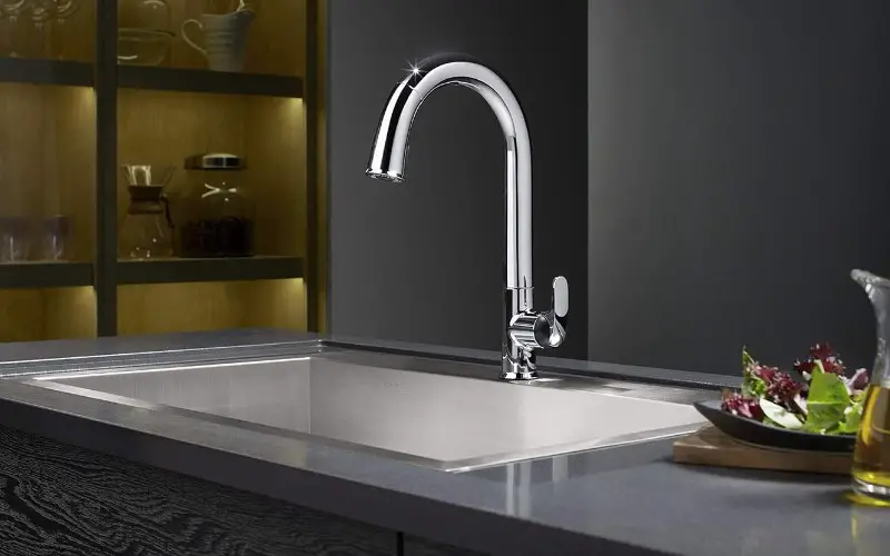 touchless kitchen faucets